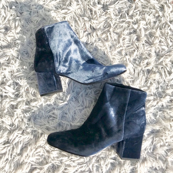 Via Spiga Blue Maury Velvet Block Heel Booties - Picture 3 of 8